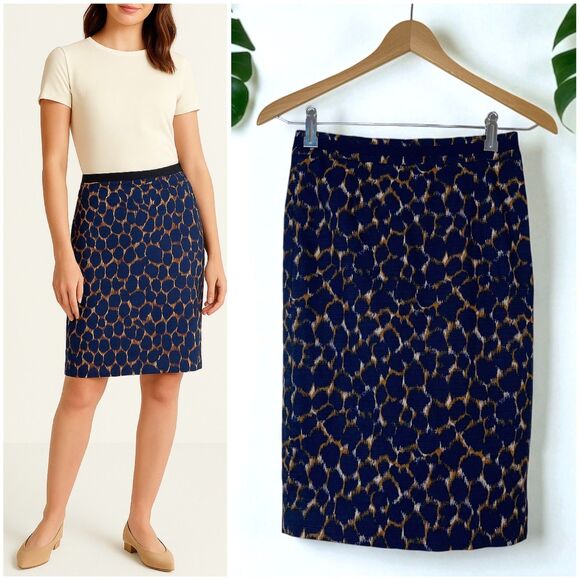 Boden Martha Ikat Animal Print Pencil Skirt in Navy - Picture 1 of 10
